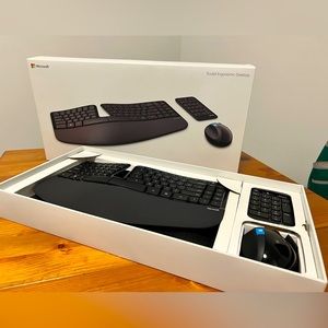 MICROSOFT | Sculpt Ergonomic Keyboard + Mouse + Number Pad